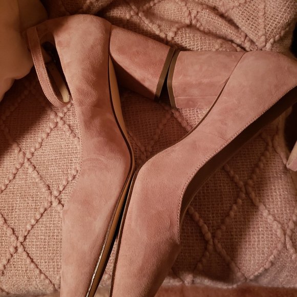27 Edit : Naturalizer Maris Cameo, Pink Suede Ankle Strap Dress Shoes - Picture 6 of 7